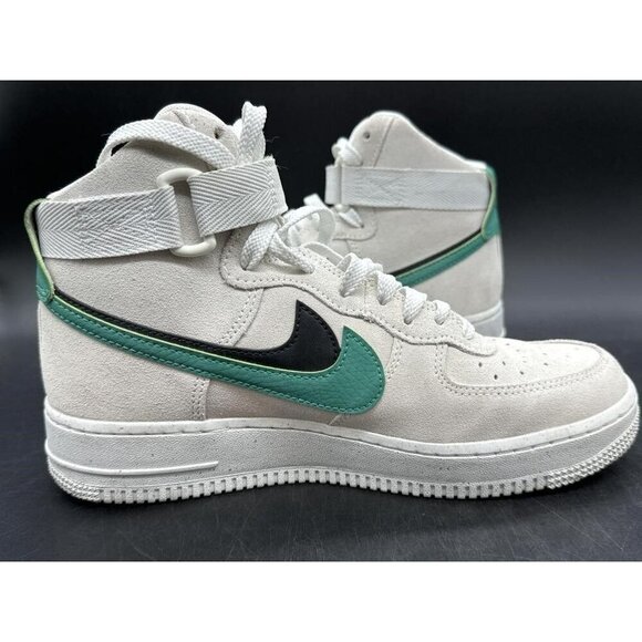 Nike Air Force 1 SE High 82 Neptune Green Tributes Silhouette’s 40th Anniversory - Picture 5 of 11